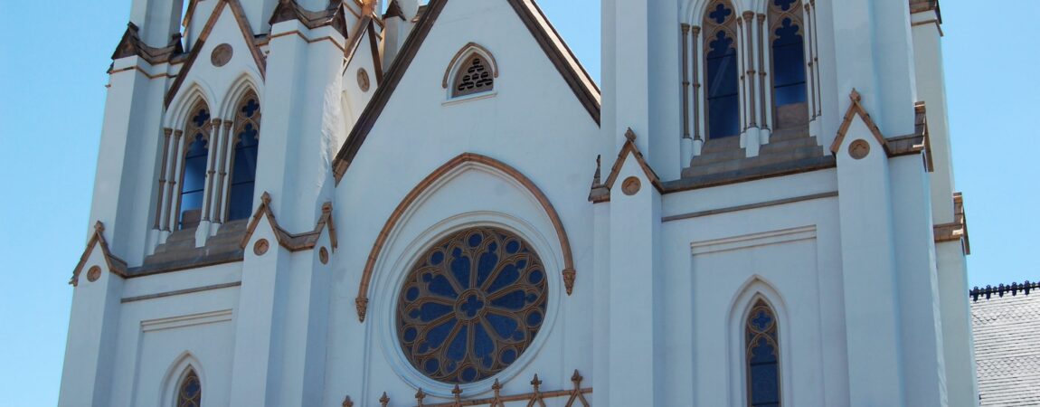 savannah-cathedral-st-john-baptist One of Savannah's top sites to visit is the beautiful Cathedral of St. John the Baptist